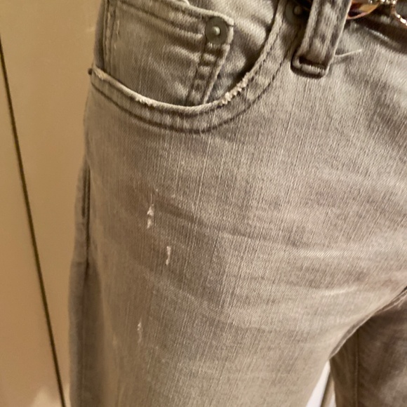 GAP Girlfriend Distressed Jeans - Picture 4 of 15